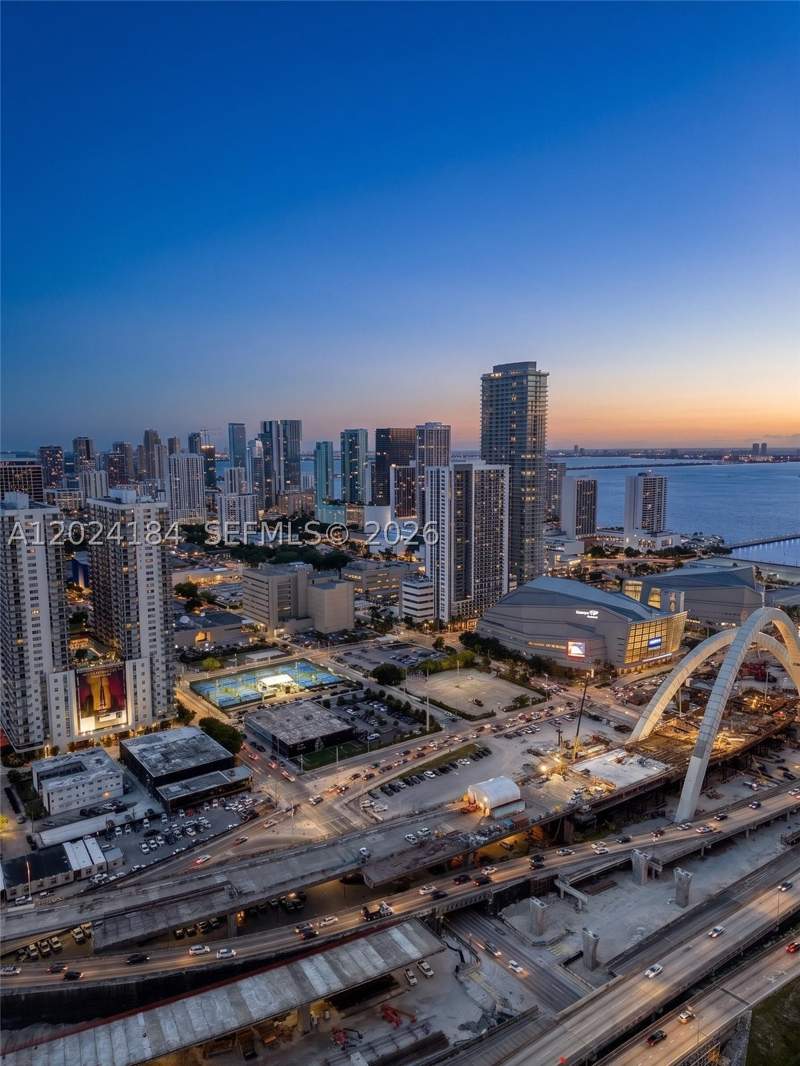 0 bedroom Condominium at 20 NE 11 St 2601, Eleven Hotel And Residence, Miami — photo 2