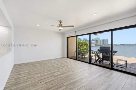 2757 NE 165th Ter 28, North Miami Beach FL - photo 11 of 38