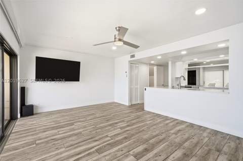 2757 NE 165th Ter 28, North Miami Beach FL - photo 13 of 38