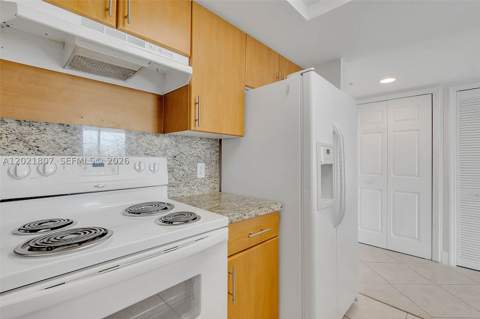 1690 SW 27th Ave 805, Miami FL - photo 8 of 37