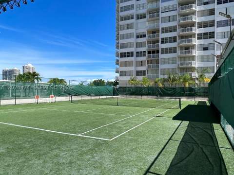18061 Biscayne Blvd 1404, Aventura FL - photo 12 of 19