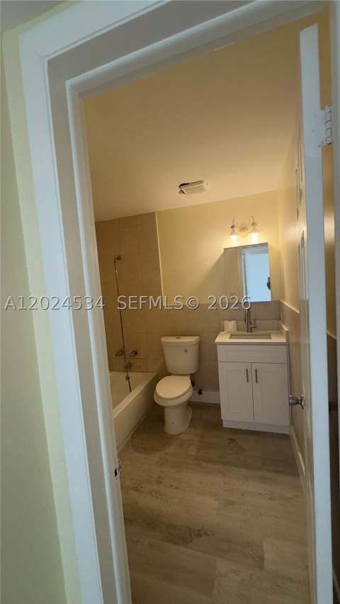 12890 NE 8th Ave 302, North Miami FL - photo 10 of 15