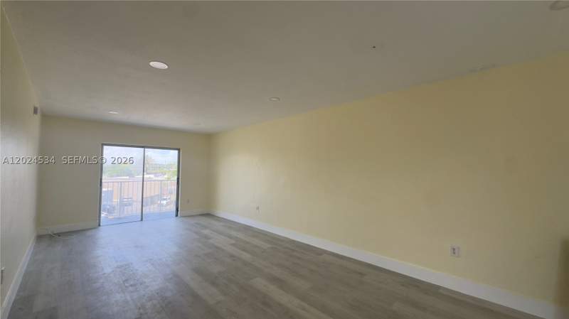 1 bedroom Condominium at 12890 NE 8th Ave 302, Marbella Condo, North Miami — photo 3