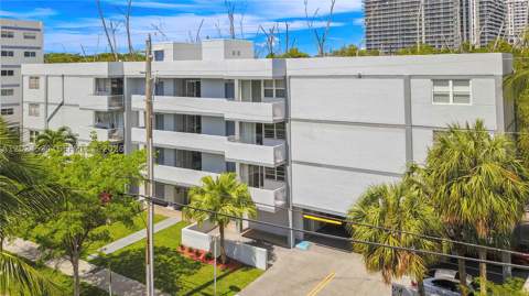 16518 NE 26th Ave 405, North Miami Beach FL - photo 17 of 23