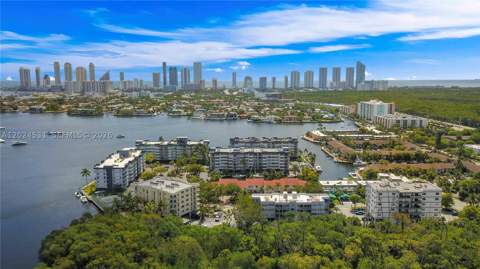16518 NE 26th Ave 405, North Miami Beach FL - photo 19 of 23