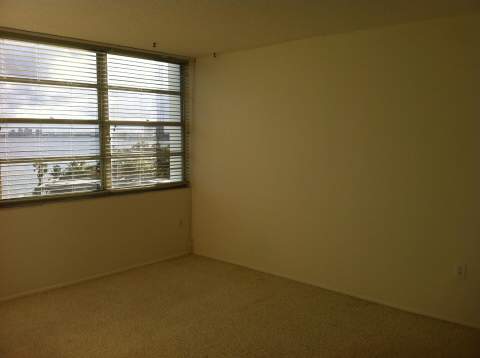 11930 N Bayshore Drive N 706, North Miami FL - photo 15 of 22