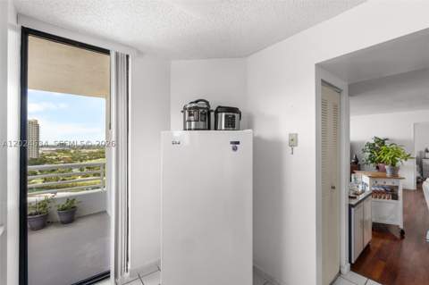 3300 NE 192nd St 1601, Aventura FL - photo 13 of 35