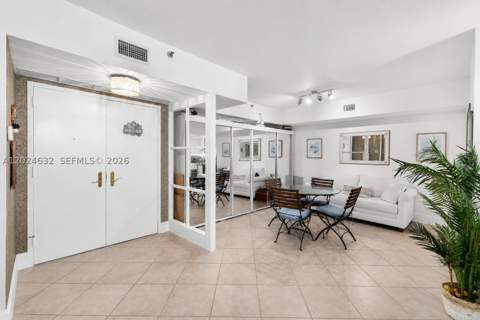 20281 E Country Club Dr 510, Aventura FL - photo 12 of 52