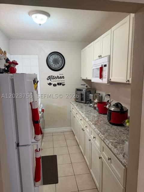 1245 W 24th St 118, Hialeah FL - photo 6 of 23