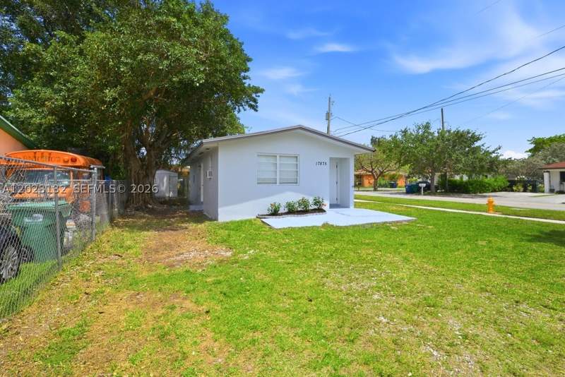 3 bedroom SingleFamilyResidence at 17875 SW 103rd Ave, West Perrine, Miami — photo 4