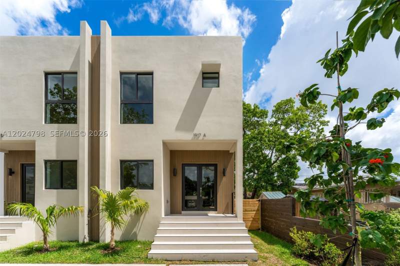 3 bedroom Townhouse at 1917 NW 17 St A, Ocoee Park, Miami — photo 3