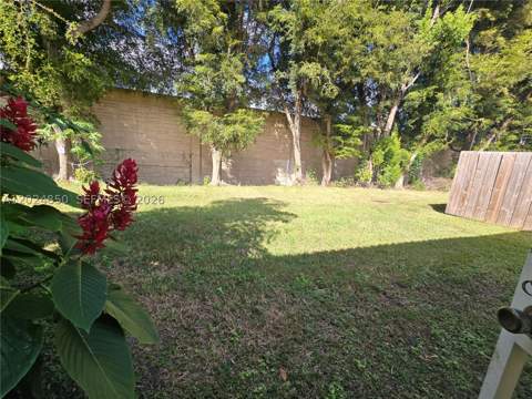 1236 NE 32nd Ave, Homestead FL - photo 10 of 41
