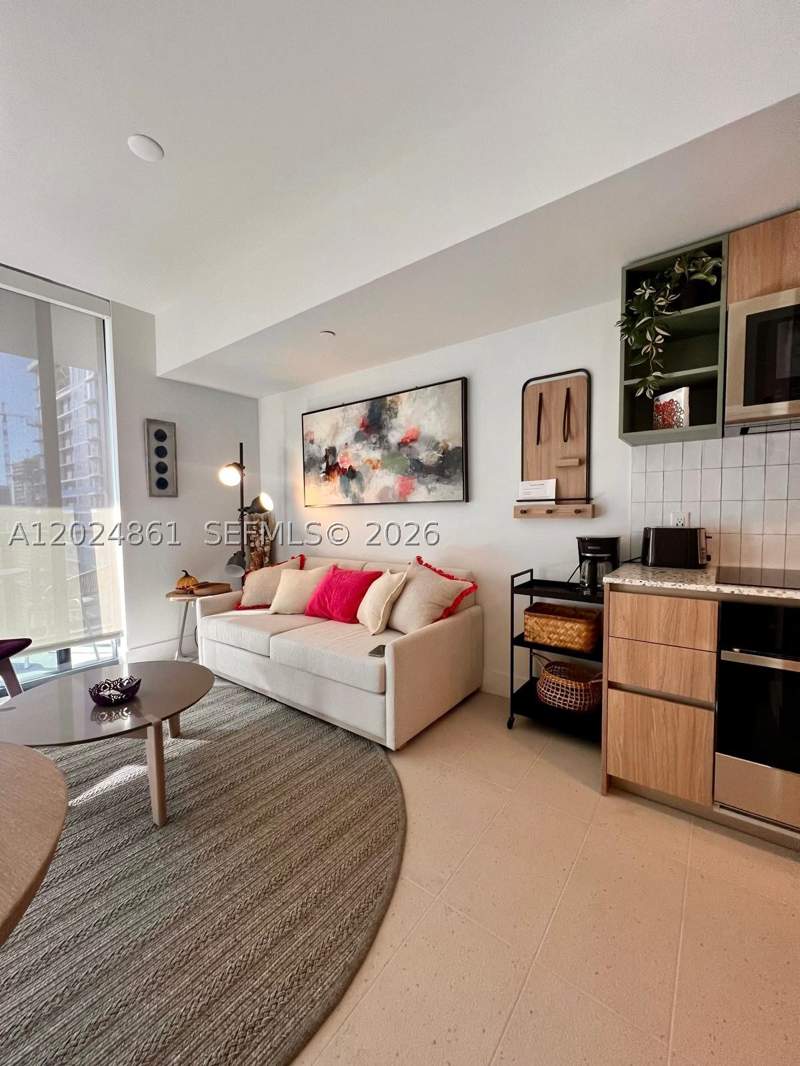 1 bedroom Condominium at 159 NE 6th St 2508, Gale Hotel and Residences, Miami — photo 2