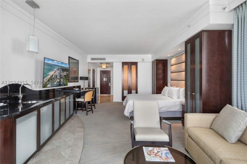 0 bedroom Condominium at 4391 Collins Ave 1002, Fontainebleau III Ocean C, Miami Beach — photo 4