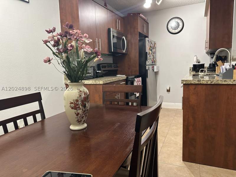 1 bedroom Condominium at 15560 SW 104th Ter 614, Biscayne Beach Club Condo, Miami — photo 5
