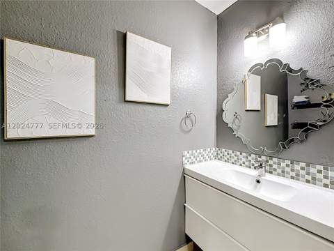 7699 W 36th Ave 1, Hialeah FL - photo 12 of 32