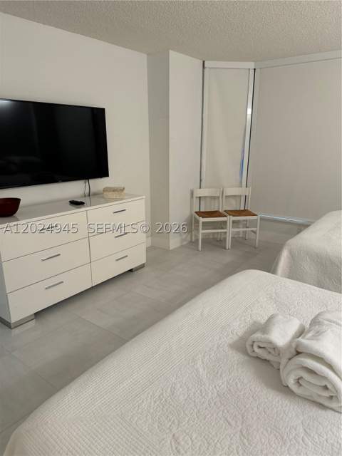 3600 Mystic Pointe Dr 208, Aventura FL - photo 8 of 9
