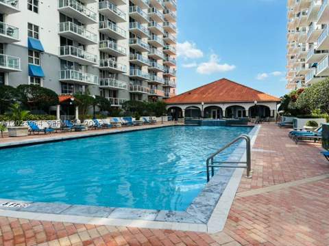 5085 NW 7th St 909, Miami FL - photo 9 of 14