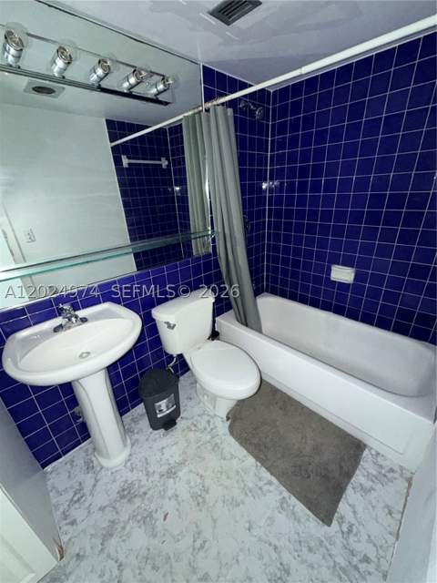 1470 NE 125th Ter 605, North Miami FL - photo 10 of 16