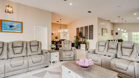 20221 SW 85th Court SW, Cutler Bay FL - photo 13 of 43