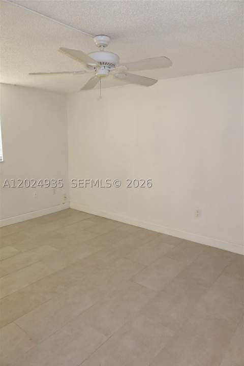 10835 SW 112th Ave 113, Miami FL - photo 11 of 33