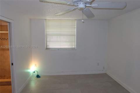 10835 SW 112th Ave 113, Miami FL - photo 12 of 33