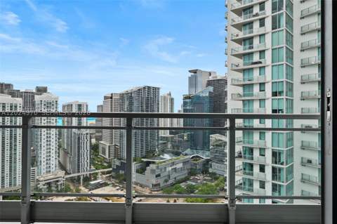 90 SW 3rd St 3810, Miami FL - photo 11 of 45