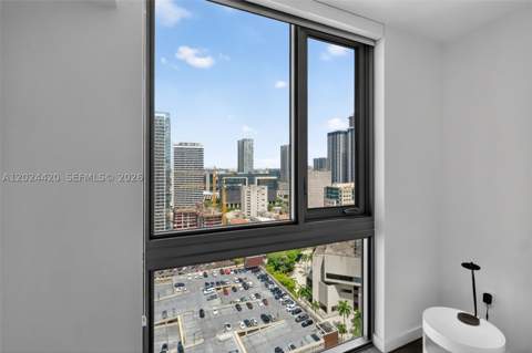 227 NE 2nd St 2805, Miami FL - photo 11 of 29