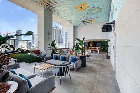227 NE 2nd St 2805, Miami FL - photo 18 of 29