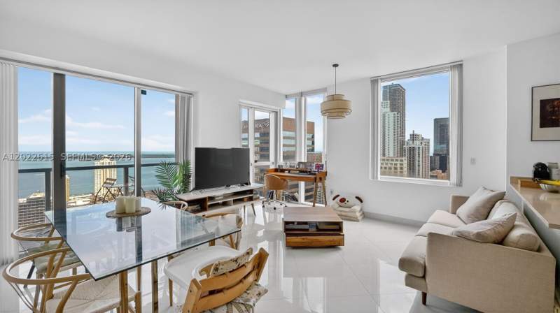 2 bedroom Condominium at 500 Brickell Ave 4102, 500 BRICKELL EAST CONDO, Miami — photo 3