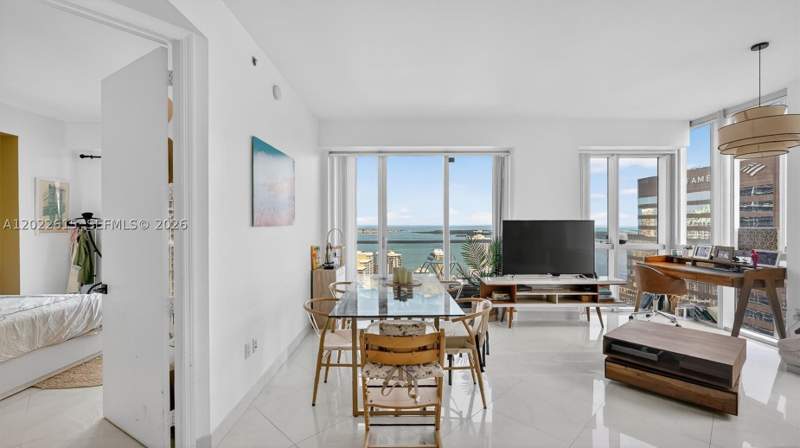 2 bedroom Condominium at 500 Brickell Ave 4102, 500 BRICKELL EAST CONDO, Miami — photo 4