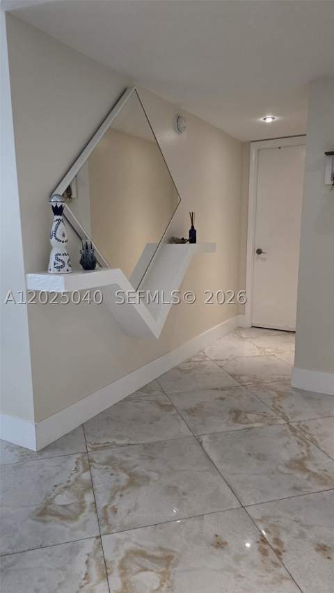 16558 NE 26th Ave 5D, North Miami Beach FL - photo 9 of 34