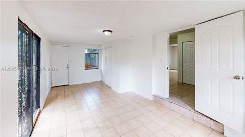 1664 SW 2nd Ct, Homestead FL - photo 11 of 57