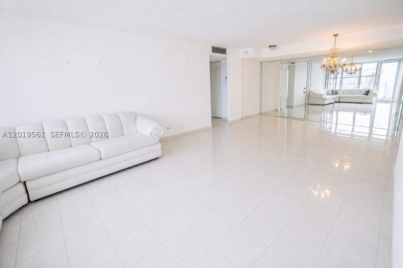 2 bedroom Condominium at 230 174th St 1916, Winston Towers 300 Condo, Sunny Isles Beach — photo 2