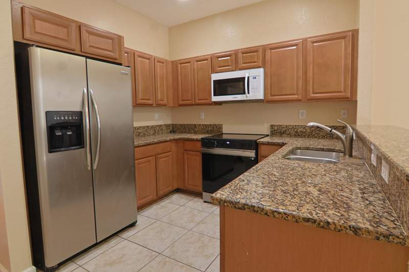 3 bedroom Townhouse at 21211 NW 14th Place 3-27, Majorca Isles II Condo, Miami Gardens — photo 3
