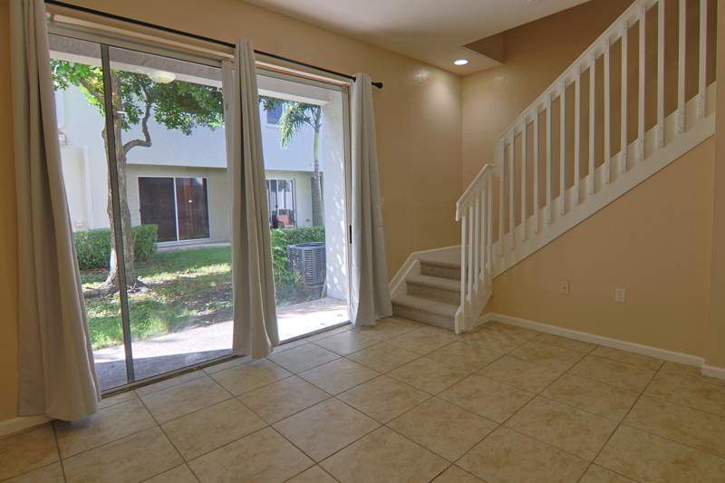 3 bedroom Townhouse at 21211 NW 14th Place 3-27, Majorca Isles II Condo, Miami Gardens — photo 5