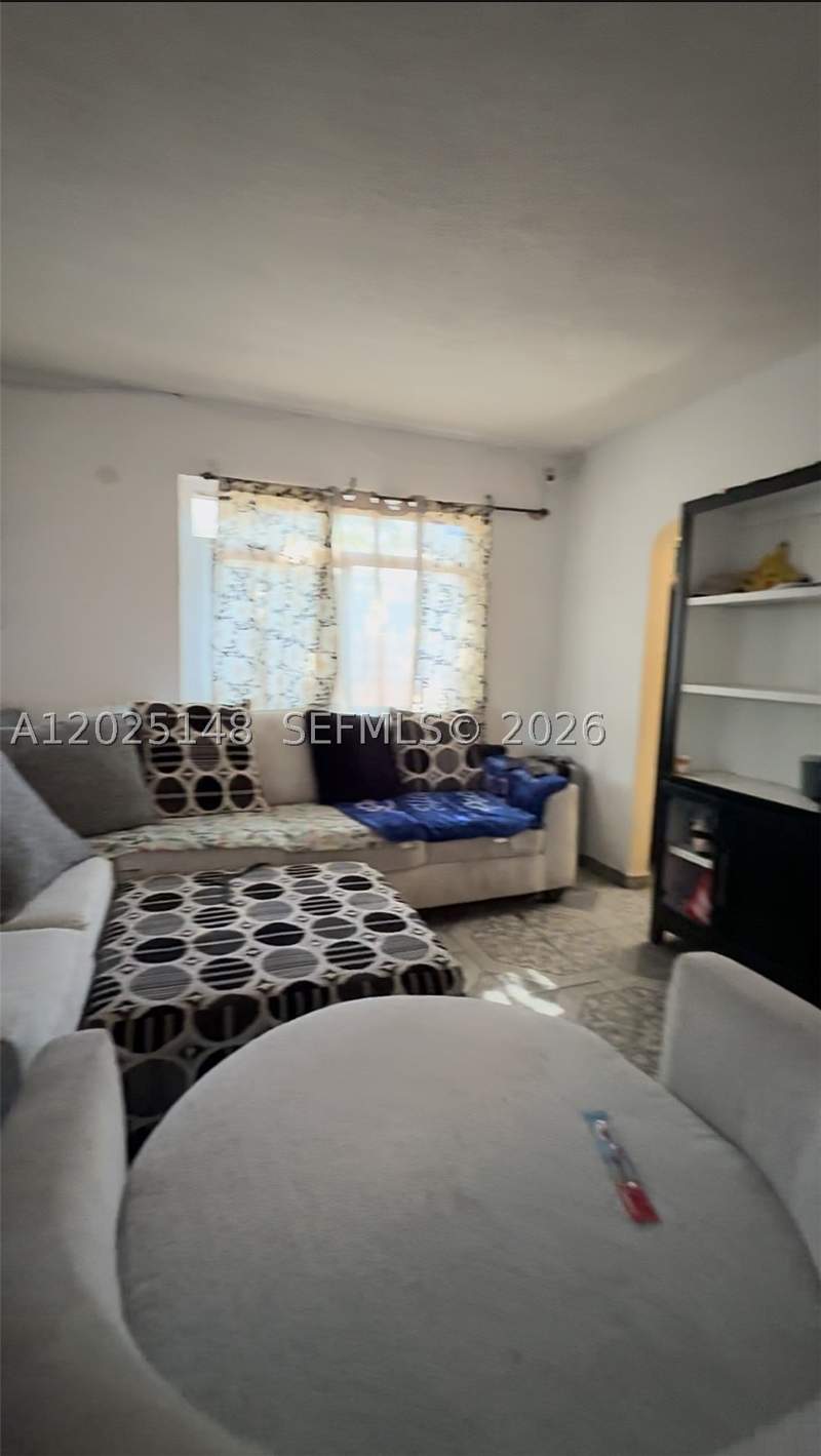 4 bedroom SingleFamilyResidence at 110 NW 52nd St, Railway Shops Addn 2nd Am, Miami — photo 3