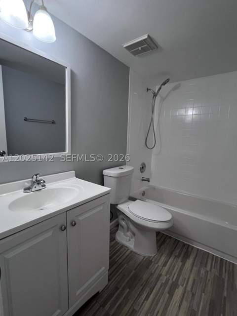 2570 W 67th Pl 21-2, Hialeah FL - photo 12 of 15
