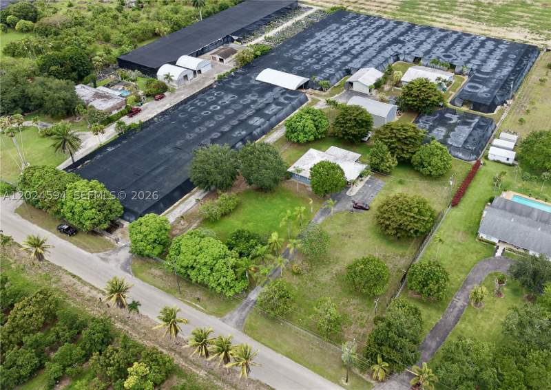 8 bedroom SingleFamilyResidence at 17355 SW 256th St, Redlands Miami Dade County, Homestead — photo 2