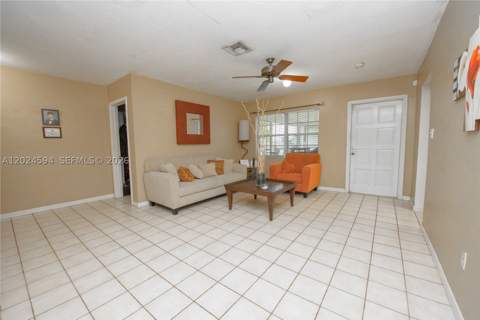 17355 SW 256th St, Homestead FL - photo 6 of 32
