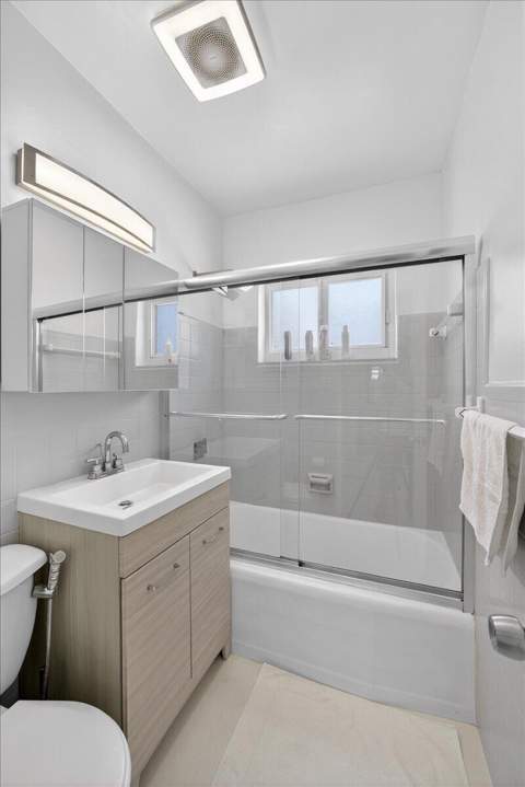 995 NE 156th Terrace, North Miami Beach FL - photo 14 of 36