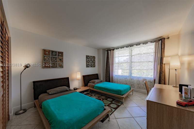 2 bedroom Condominium at 199 Ocean Lane Dr 413, Commodore Club South Cond, Key Biscayne — photo 5