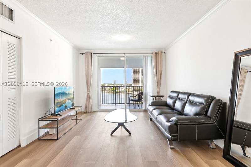 2 bedroom Condominium at 17150 N Bay Rd 2808, Porto Bellagio Condo, Sunny Isles Beach — photo 3
