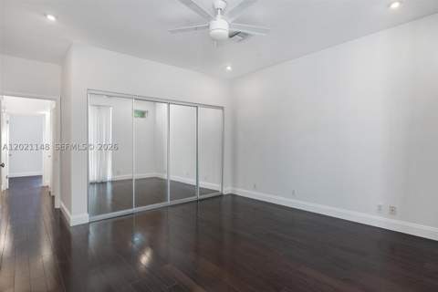 325 Meridian Ave 5, Miami Beach FL - photo 12 of 26