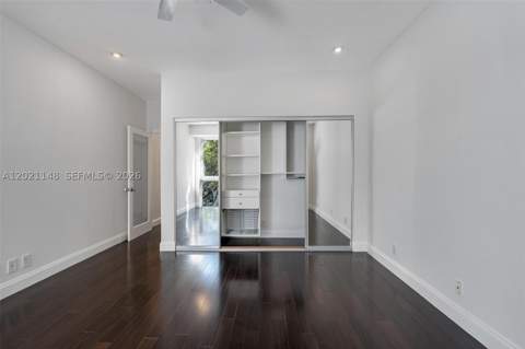 325 Meridian Ave 5, Miami Beach FL - photo 13 of 26
