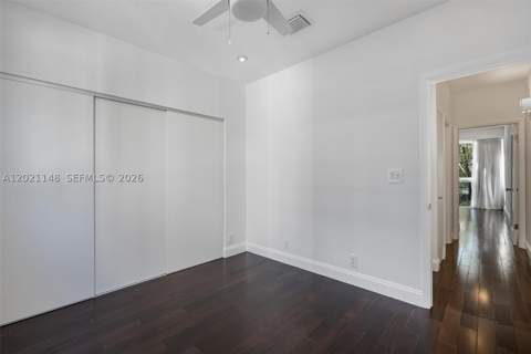 325 Meridian Ave 5, Miami Beach FL - photo 17 of 26