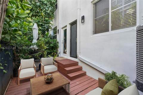 325 Meridian Ave 5, Miami Beach FL - photo 24 of 26