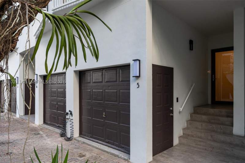 3 bedroom Condominium at 325 Meridian Ave 5, Meridian Place Condo, Miami Beach — photo 3