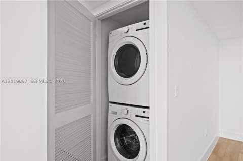 90 NE 32nd St 627, Miami FL - photo 21 of 54