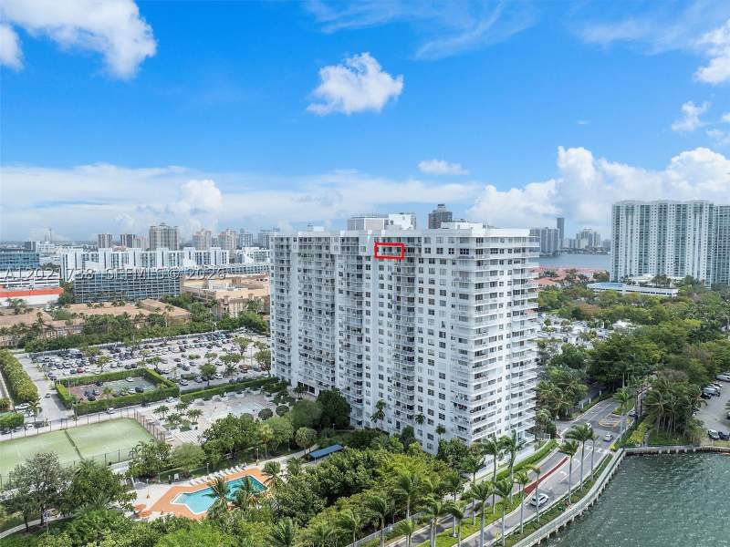 2 bedroom Condominium at 2851 NE 183rd St 2112E, Admirals Port Condo West, Aventura — photo 2